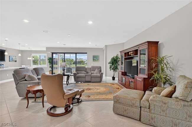 Photo - 11279 Thurston Chase