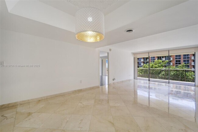 Photo - 2901 S Bayshore Dr
