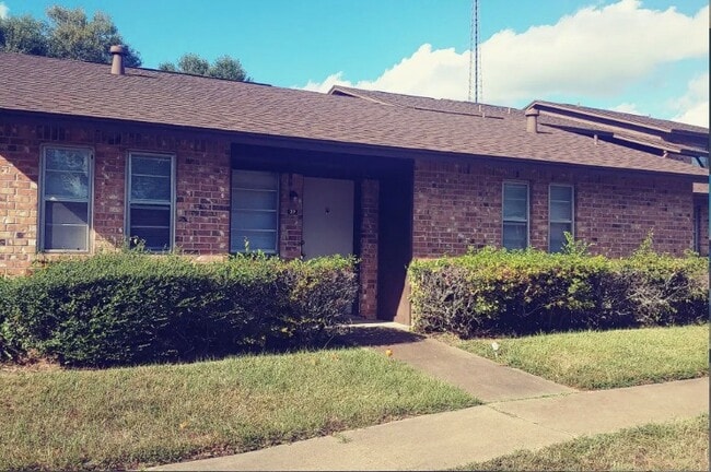 Photo - 1510 E Loop 304