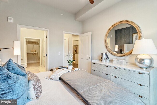 Photo - 8015 Old Georgetown Rd