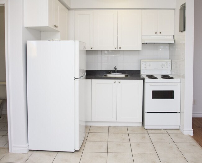 Photo - Fairway Apartments