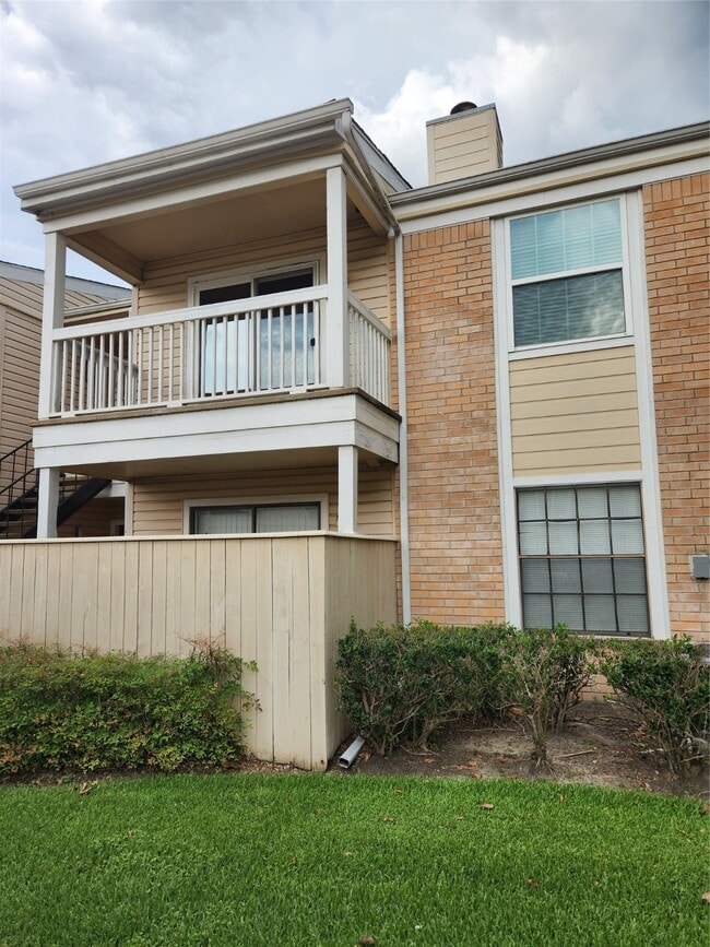 Building Photo - 2750 Holly Hall St Unit 304 Rental