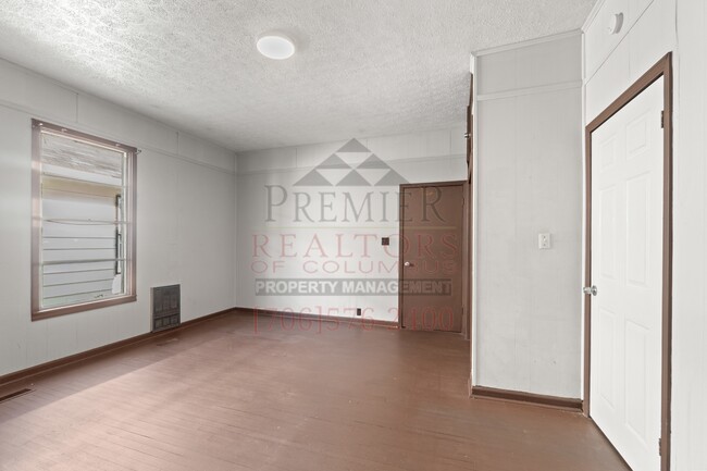 Photo - 108 Comer St