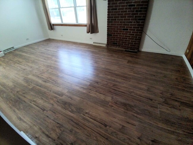 Living Room - 16 Lawrence Ave Unidad 1
