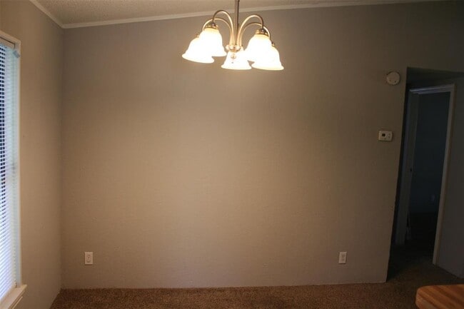 Photo - 181 Bradford Ln