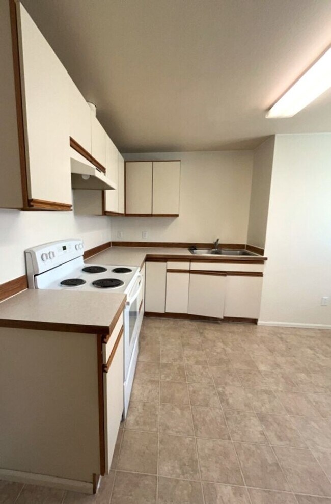 Photo - 2521 Yew St Unit 2521