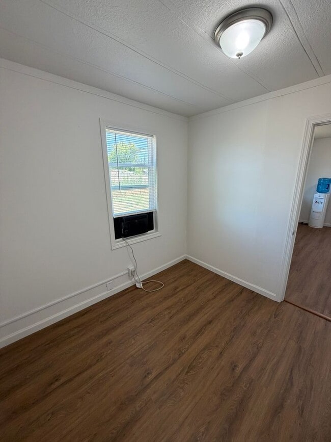 Photo - 3 Bedroom house on U&D Nursery Property!