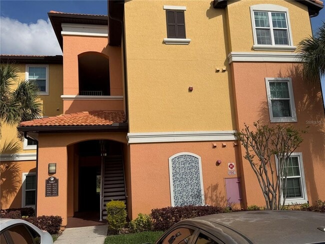 Building Photo - 5467 Vineland Rd Unit 6214