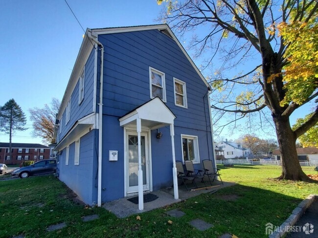 Building Photo - 615 Ridgewood Ave Unit 1 Rental