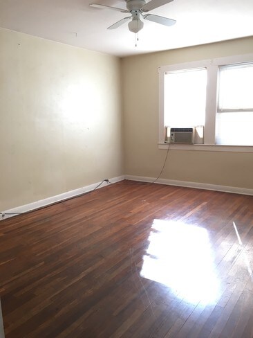 Photo - 125 Adams St