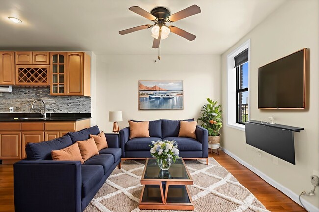 Building Photo - 108 Waldo Ave Unit 4B