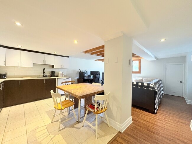 Photo - 145 Rue Gardenville