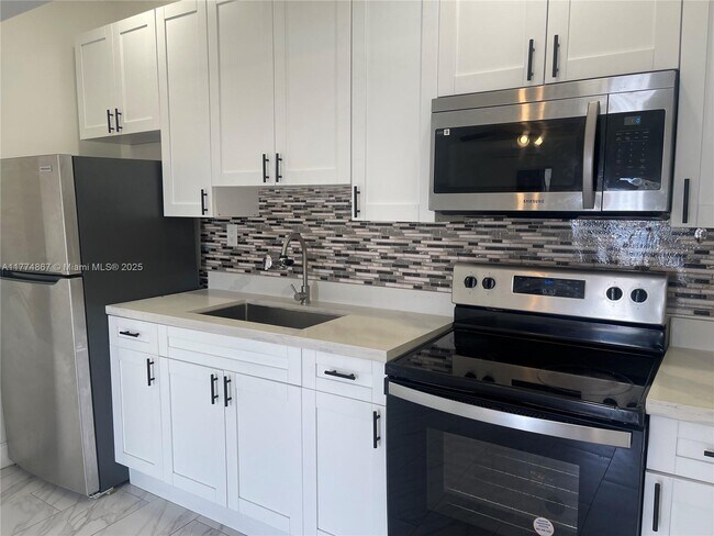 Photo - 7840 NW 5th Ave Apartment Unit 4