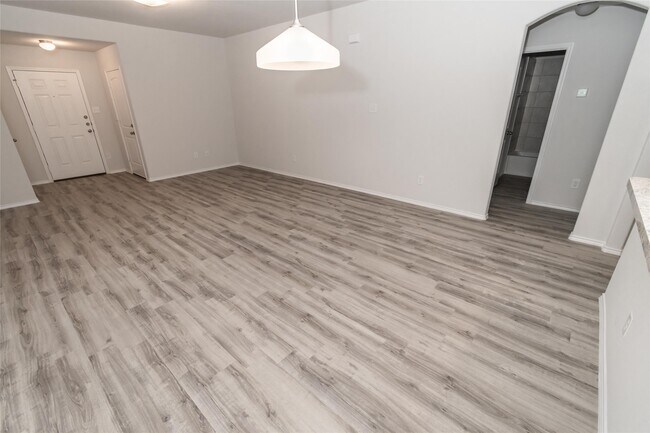 Photo - 24435 Volta Gardens Ct