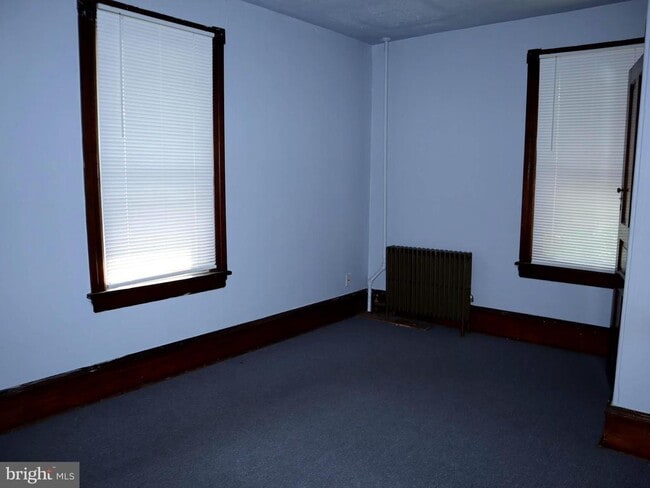 Photo - 208 Linden Ave