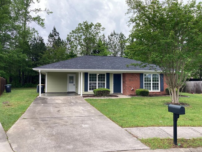 Brick 3/2 House in Garden Lakes- $1,595 - Brick 3/2 House in Garden Lakes- $1,595