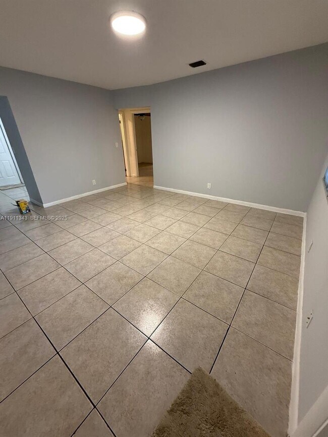 Photo - 620 SW 7th Ave Unidad 2