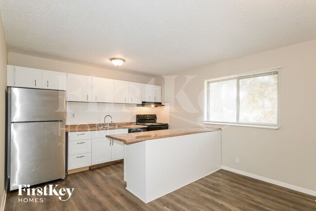 Photo - 2288 Kingsford Dr