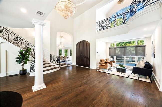 Photo - 3511 Roxboro Rd NE