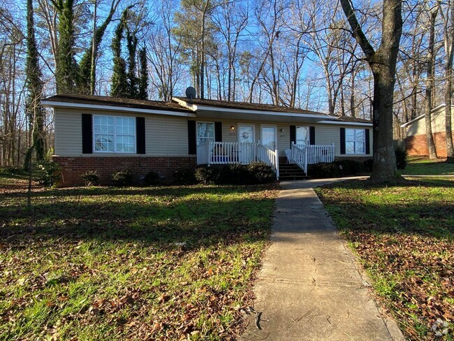 Building Photo - 2 Bedroom 1 Bathroom Duplex in Winterville! Rental