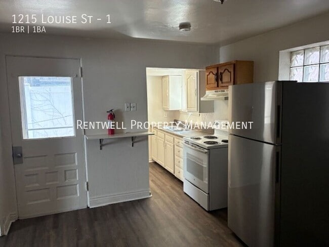 Photo - 1215 Louise St Unit 1