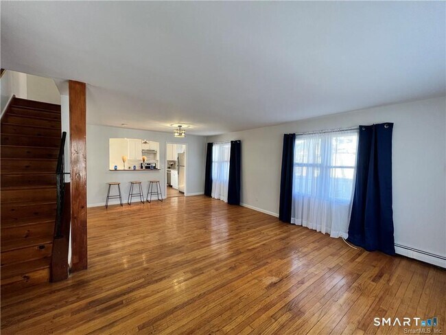 Photo - 1081 Brooklawn Ave