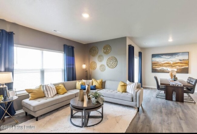 Photo - 1507 Robin Rd