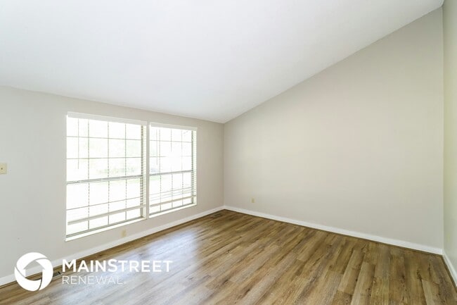 Photo - 6801 Autumnhill Ln