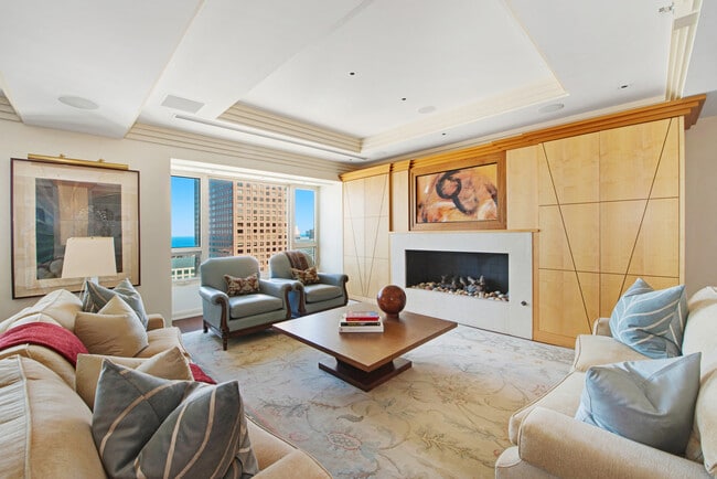 Photo - 800 N Michigan Ave
