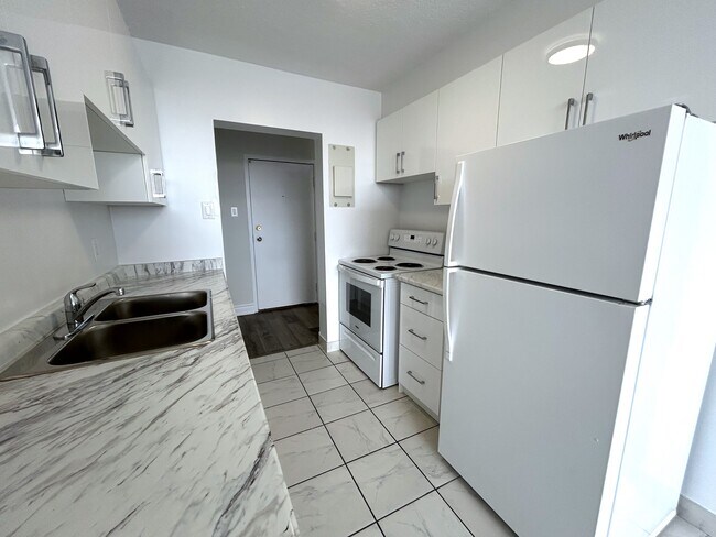 Photo - Wallace Pines II