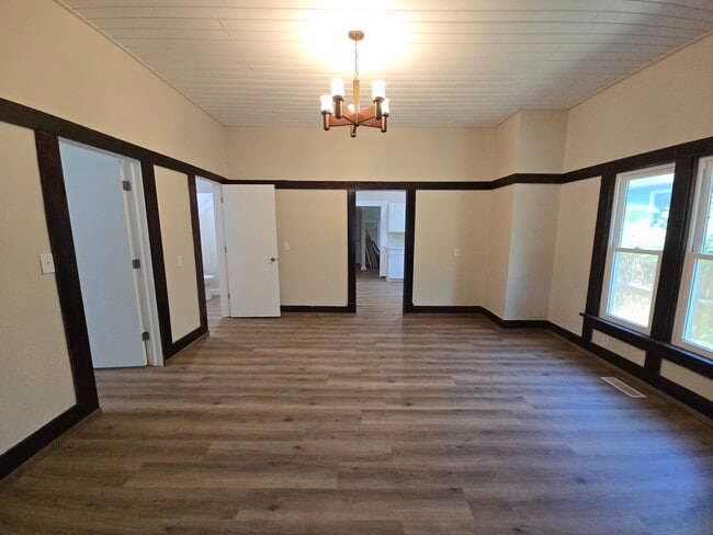 Comedor - 320 Chautauqua Ave Unidad Main house