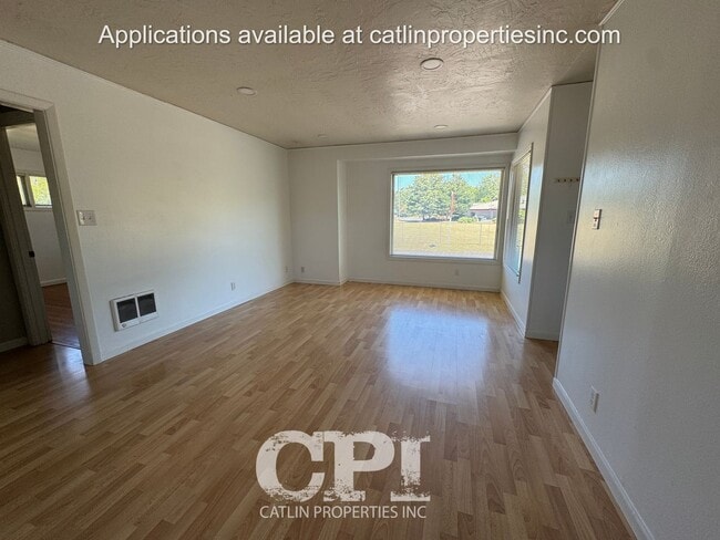 Photo - 751 27th Ave