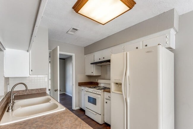 Photo - 3120 Royal St