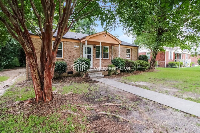 Photo - 1525 Abbot Rd