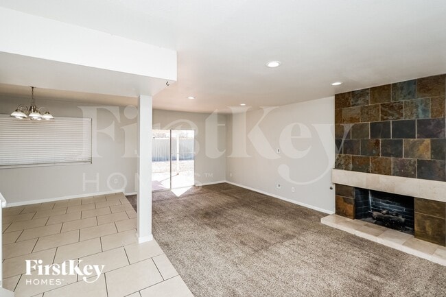 Photo - 5642 Clydesdale St