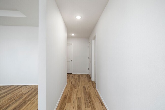 Photo - 3 Bedroom Home in Monett