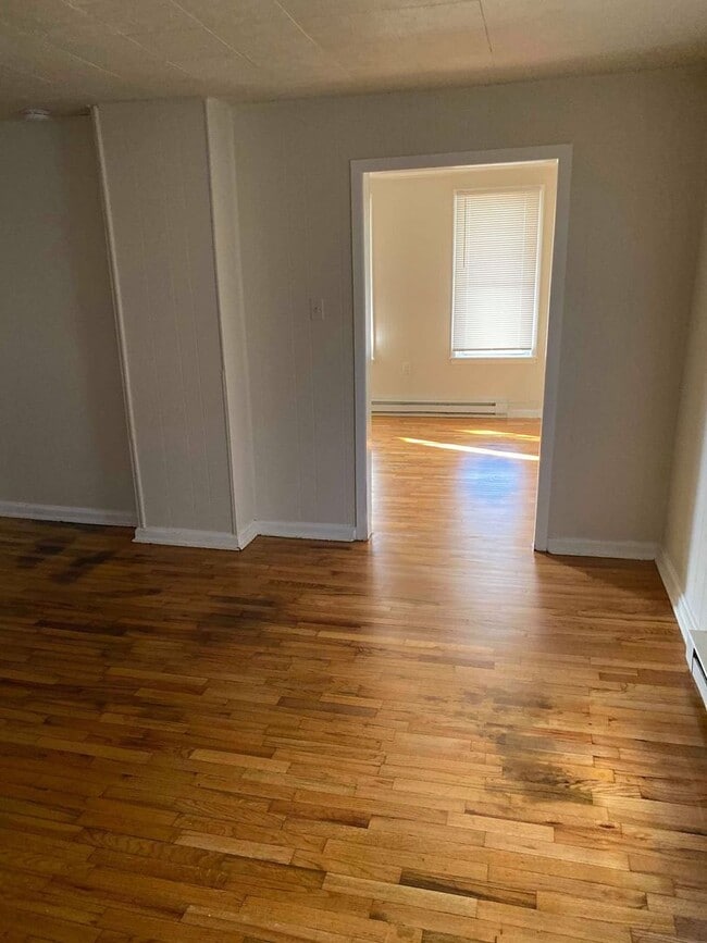 319 Boyd Ave