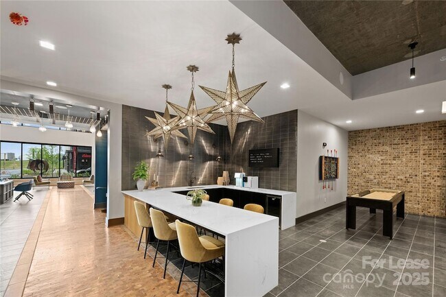 Photo - 110 Razades Wy Unit B1