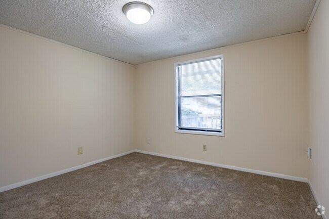 1BR, 1BA - 576SF