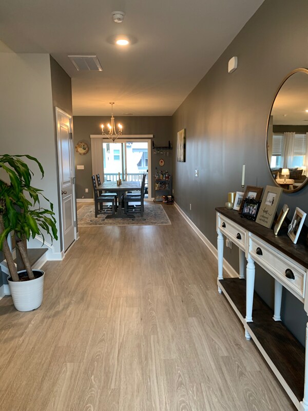 Photo - 554 McLernon Trce