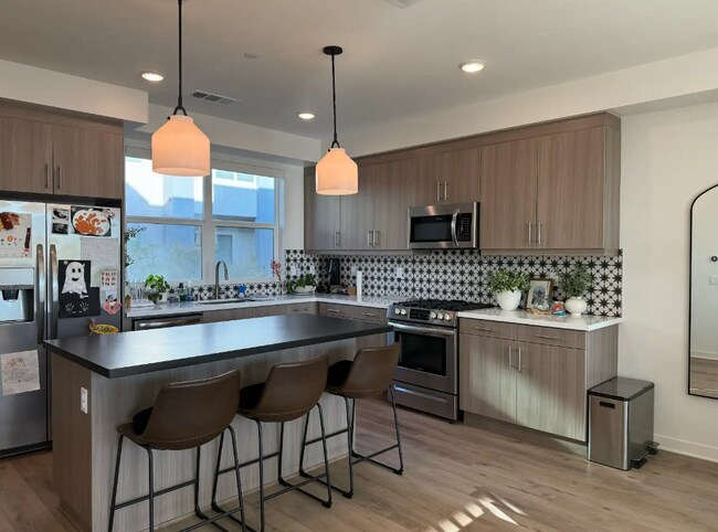 Photo - 10482 San Diego Mission Rd