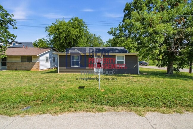 Building Photo - Updated 3-Bedroom Home Near Tarleton State University