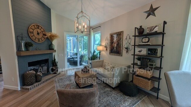 12103 Glencliff Cir