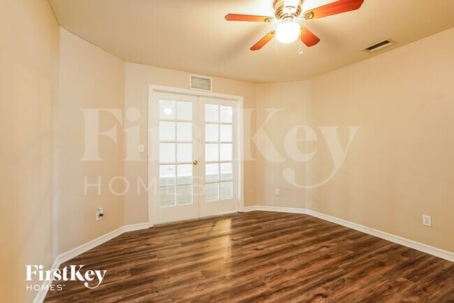 Photo - 2709 SW 4th Ave