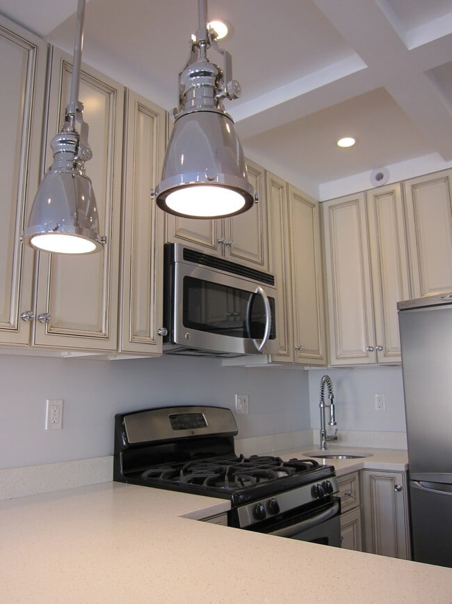 Photo - 12 Grove St Unidad 2