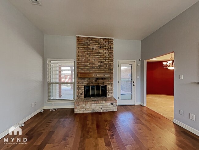 Photo - 1607 Boardwalk Ct