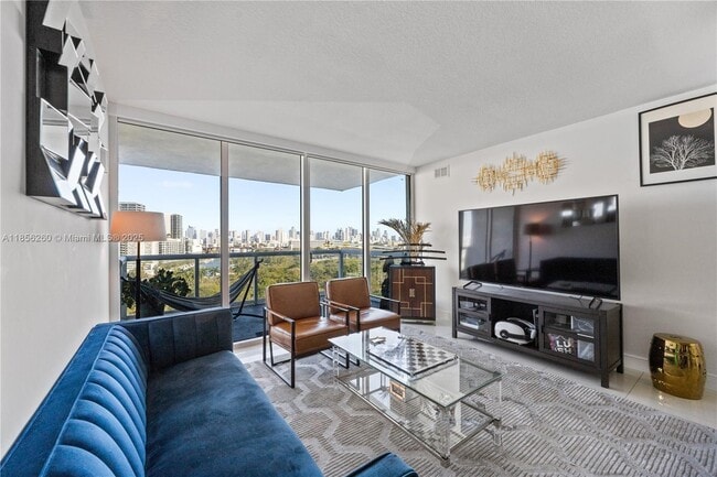 Building Photo - 1861 NW S River Dr Unit 1507 Rental