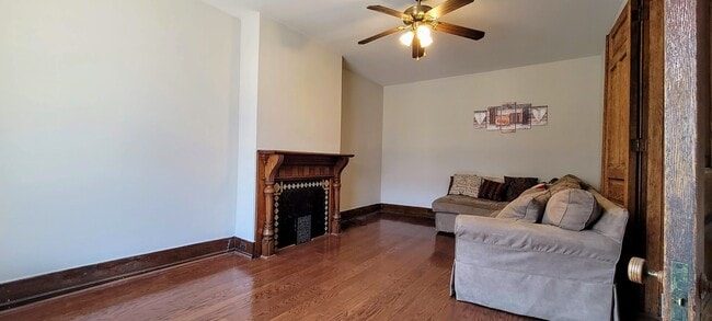 Photo - 3834 Manayunk Ave