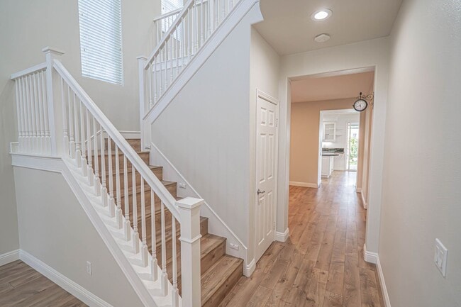 Photo - Spacious 4-Bedroom Home with Downstairs Bed/Bath & Full Community Access in Valencia!