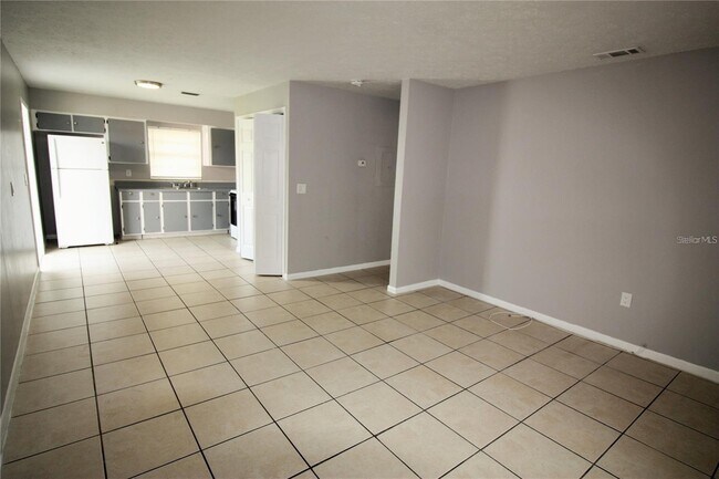9418 N 50th St Unidad B